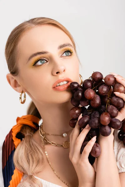 Rustic Blonde Woman Posing Grapes Looking Away Isolated White — Stock Photo, Image