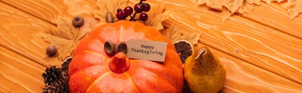 Bovenaanzicht Van Pompoen Met Herfstdecoratie Gelukkige Thanksgiving Kaart Houten Achtergrond — Stockfoto