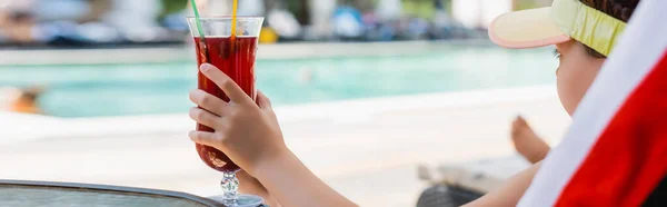 Horizontal Image Girl Sun Visor Cap Holding Cocktail Glass While — Stock Photo, Image