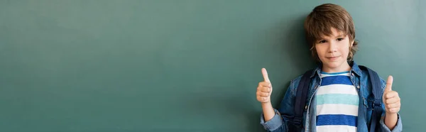 Panoramic Shot Schoolboy Showing Gesture Chalkboard — Stock Photo, Image