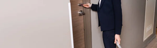 Panoramic Crop Businesswoman Suit Holding Room Card While Unlocking Door — Stock Photo, Image