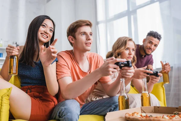 Kyiv Ukraine July 2020 Excited Asian Woman Holding Beer Pointing — Stock Photo, Image