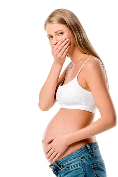 Femme enceinte en sous-vêtements blancs avec nausées isolées sur blanc — Photo de stock
