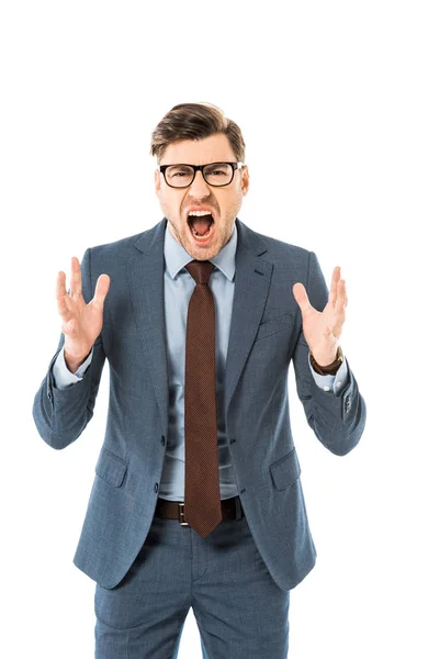 Chefe agressivo em óculos e terno gritando isolado no branco — Fotografia de Stock