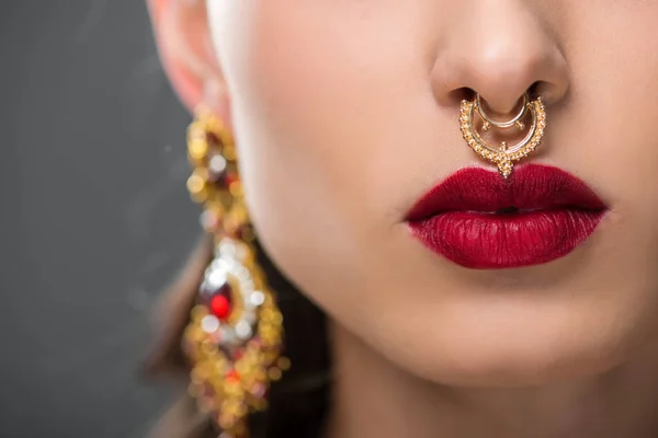 Cropped view of indian woman in accessories, isolated on grey — Stock Photo