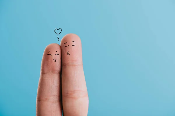 Cropped view of loving couple of fingers kissing isolated on blue — Stock Photo