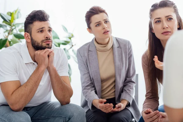 Group of people having discussion during therapy session — Stock Photo