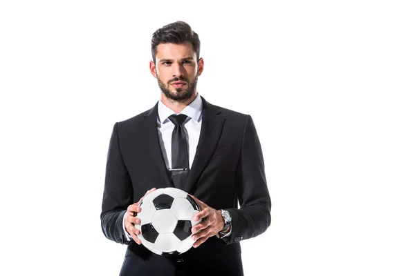 Красивый бизнесмен в формальной одежде с футбольным мячом, изолированным на белом с копировальным местом — стоковое фото