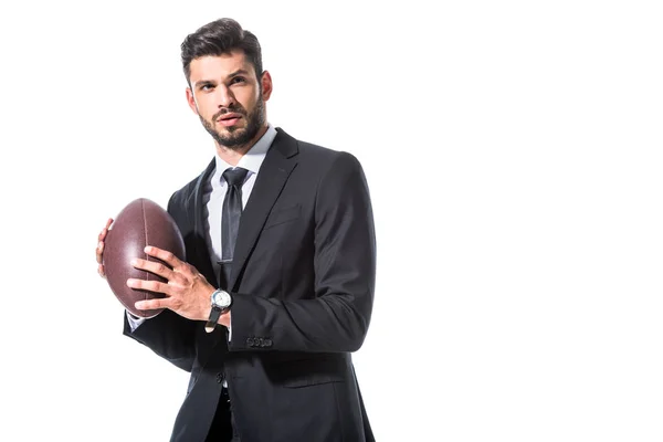 Empresário em desgaste formal com bola de rugby isolado em branco com espaço de cópia — Fotografia de Stock