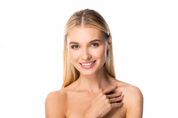 Femme blonde heureuse nue avec des dents blanches isolées sur blanc — Photo de stock