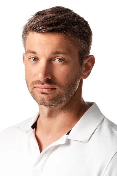 Hombre guapo en camiseta blanca mirando a la cámara aislada en blanco - foto de stock