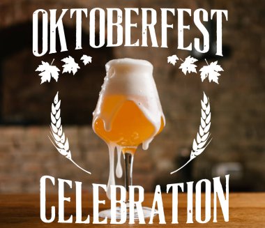 Köpük bardak soğuk bira 