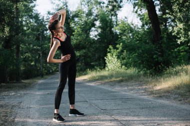 atletik sporcumuz Park yolundaki eğitim 