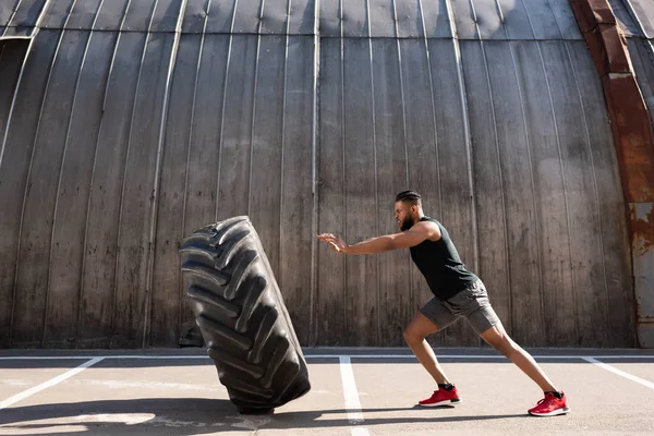 Side View Athletic African American Man Exercising Tire Street — Stock Photo, Image