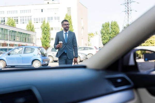 Businessman Suit Eyeglasses Coffee Going Car Street — Stock Photo, Image