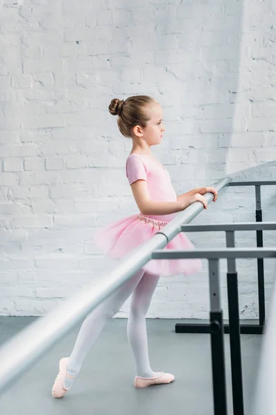 Side View Beautiful Little Ballerina Practicing Ballet Studio — Stock Photo, Image