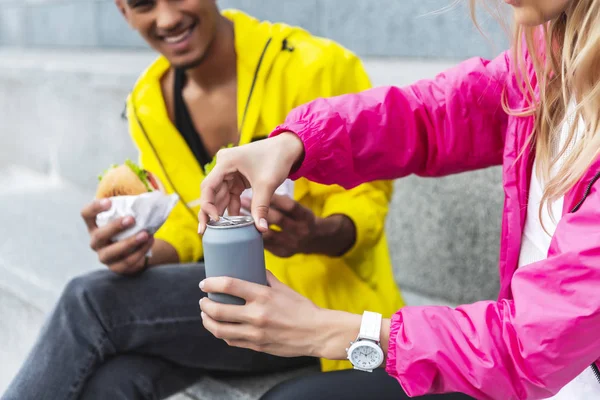 Cropped Image Woman Opening Soda Drink While Her Boyfriend Holding — Stock Photo, Image