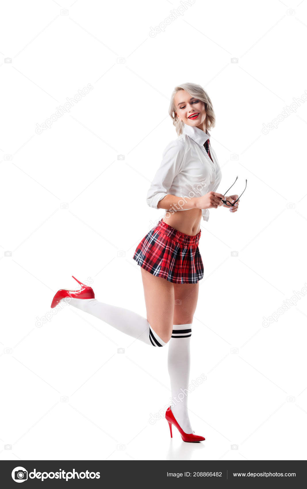 Écossaise Femme Avec Souriante Sexy Bref Chaussettes Écolière Jupe cAqL5Rj34