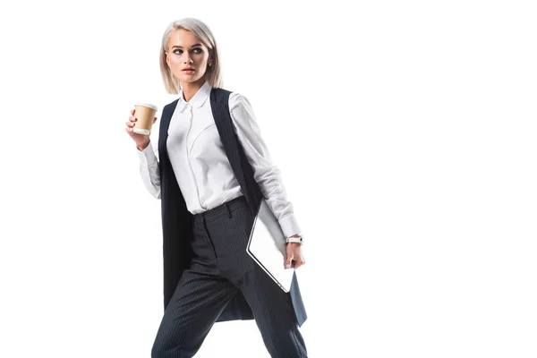 Joven Mujer Negocios Con Café Para Llevar Portátil Aislado Blanco — Foto de Stock