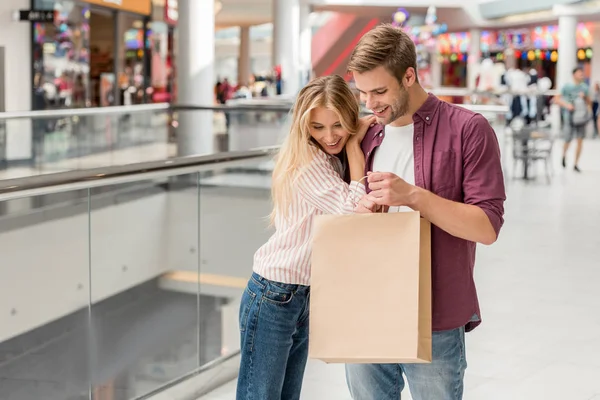 Couple Shoppers Looking Holding Paper Bag Shopping Mall — Stock Photo, Image