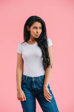 ördek pink izole yüz gösterilen güzel Afrikalı-Amerikalı kadın 