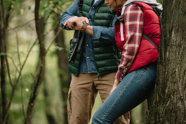 Cropped Shot Couple Travelers Checking Time Forest — Stock Photo, Image