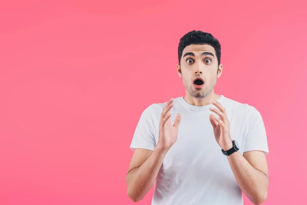 Shocked Handsome Man Gesturing Looking Camera Isolated Pink — Stock Photo, Image