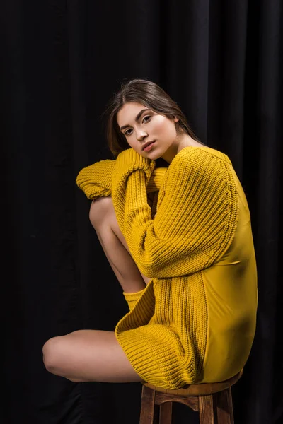 Side View Pensive Woman Yellow Woolen Sweater Wooden Bar Stool — Free Stock Photo