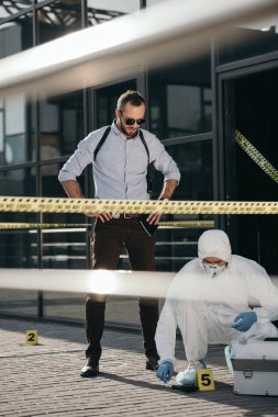criminilogist iş yerinde arıyorum erkek dedektif