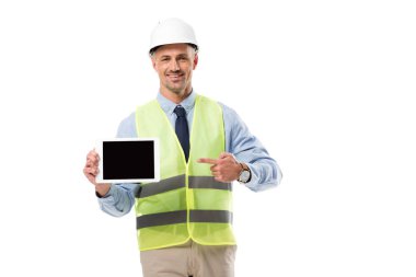 boş ekran üzerinde beyaz izole ile dijital tablet parmak ile işaret gülümseyen mühendisi