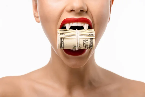 Abgeschnittene Aufnahme Eines Nackten Mädchens Mit Vampirzähnen Die Zusammengerollte Dollars — Stockfoto