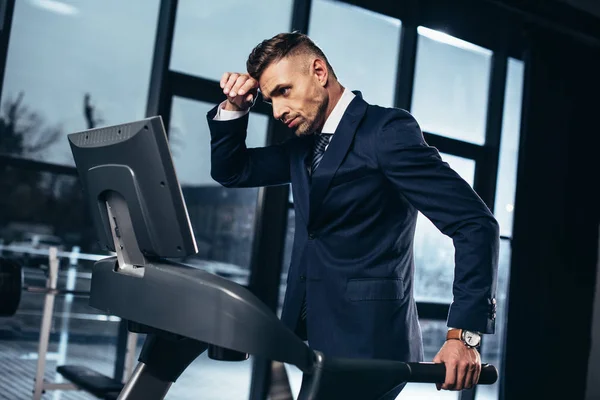 Side View Tired Handsome Businessman Suit Exercising Treadmill Gym — Stock Photo, Image