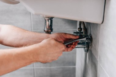 Genel sabitleme lavabo banyo somun anahtarı tarafından çalışma erkek tesisatçı kadeh kırpılmış 
