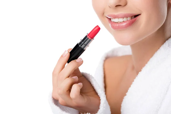Visão Parcial Mulher Sorridente Roupão Segurando Batom Vermelho Isolado Branco — Fotografia de Stock
