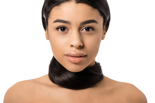 Krásná Mladá Brunetka Africká Americká Žena Vlasy Kolem Krku Při — Stock fotografie