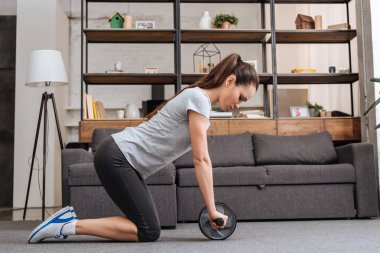 AB tekerlek ile evde eğitim odaklı sporcumuz