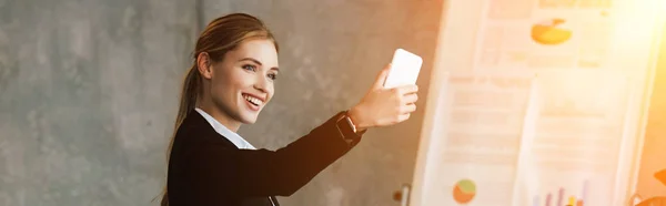 Smiling Beautiful Businesswoman Taking Selfie Office — Stock Photo, Image