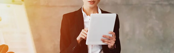 Cropped View Young Businesswoman Using Digital Tablet Office — Stock Photo, Image