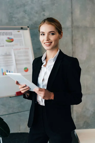Beautiful Smiling Businesswoman Holding Digital Tablet Looking Camera Office — Stock Photo, Image