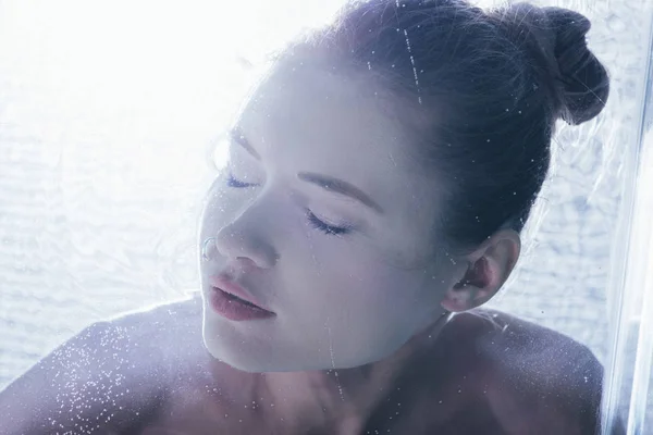 Close Beautiful Girl Posing Underwater Closed Eyes — Stock Photo, Image