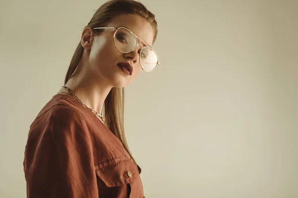Beautiful Stylish Girl Posing Trendy Eyeglasses Isolated Beige — Stock Photo, Image