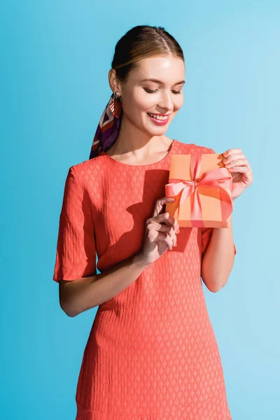 Cropped View Smiling Girl Living Coral Dress Holding Gift Box — Stock Photo, Image