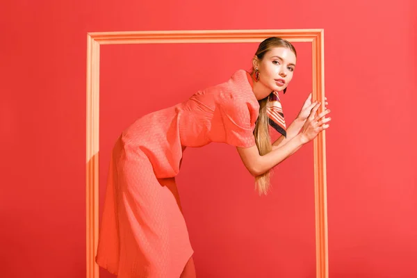 Attractive Girl Dress Posing Big Frame Isolated Living Coral Pantone — Stock Photo, Image