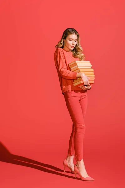 Stylish Girl Holding Books Living Coral Pantone Color Year 2019 — Stock Photo, Image