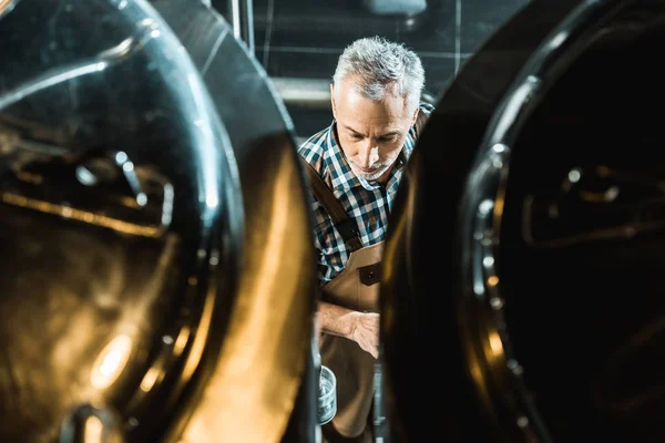 Overhead View Male Brewer Overalls Working Brewery Equipment — Stock Photo, Image