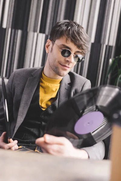 Stylish Young Man Sunglasses Holding Vinyl Records — Stock Photo, Image