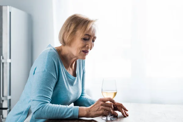 Lonely Senior Woman Casual Clothes Holding Wine Glass Home Copy — Stock Photo, Image