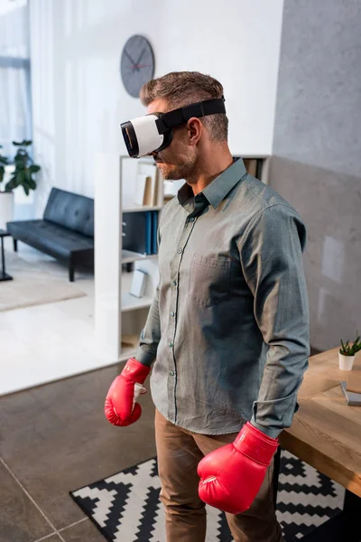 Businessman Wearing Virtual Reality Headset Standing Boxing Gloves Office — Stock Photo, Image