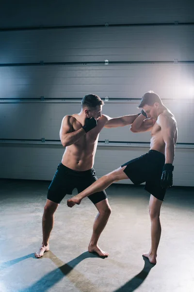 Strong Shirtless Mma Fighters Kicking Punching One Another — Stock Photo, Image