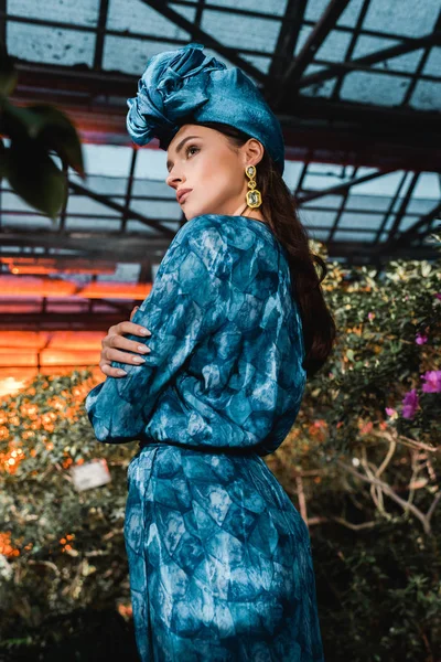 Gorgeous Young Woman Blue Dress Turban Orangery — Stock Photo, Image